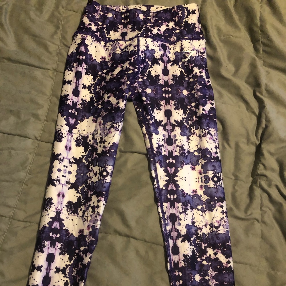 Gym shark leggings